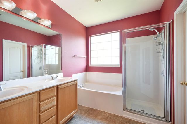 8518 Cahill DR 32, Austin, TX 78729