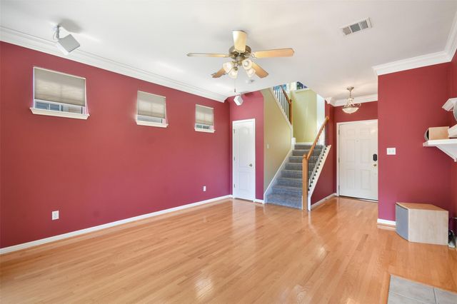 8518 Cahill DR 32, Austin, TX 78729