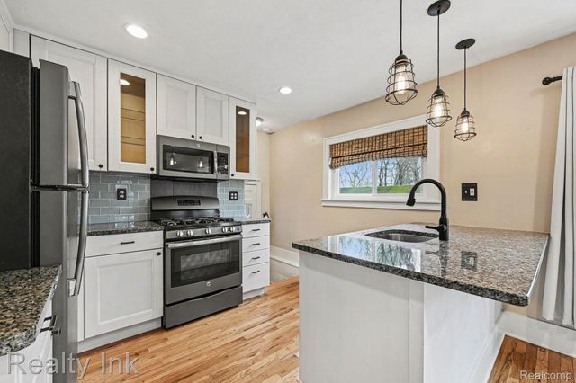 16944 Franklin Road, Northville Township, MI 48168
