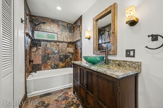 16944 Franklin Road, Northville Township, MI 48168
