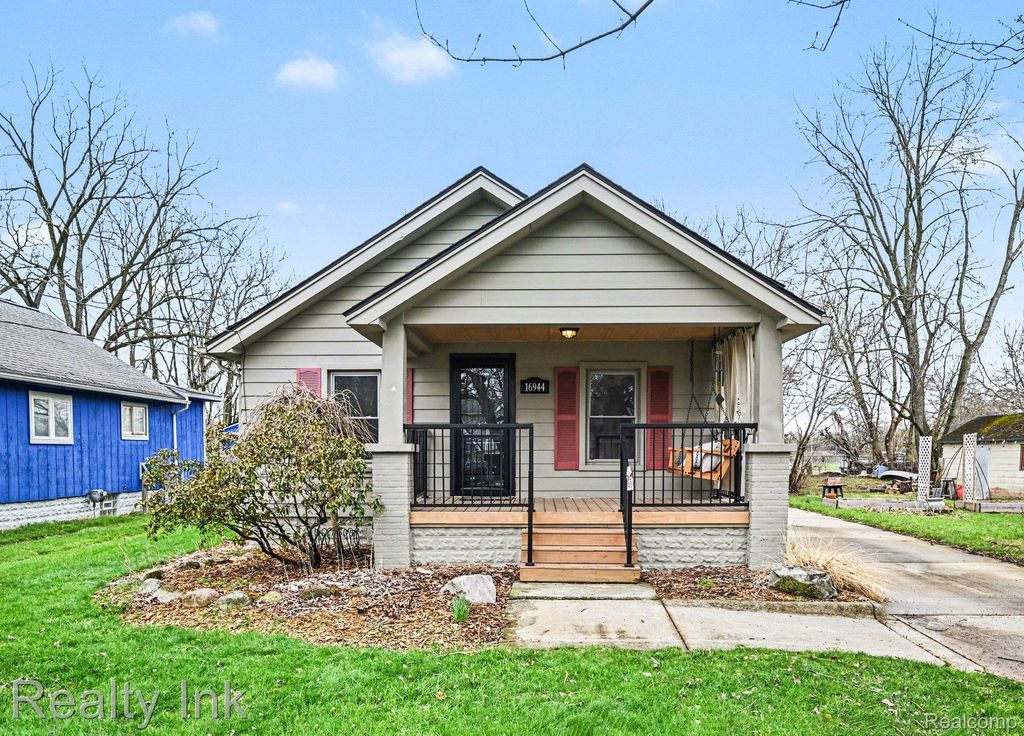 16944 Franklin Road, Northville Township, MI 48168