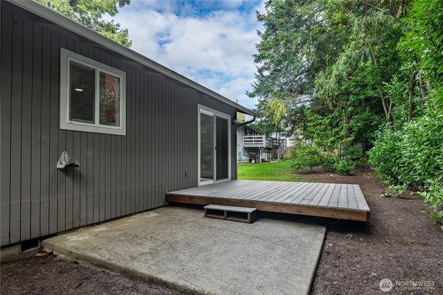 2895 Corfu Boulevard NE, Bremerton, WA 98311