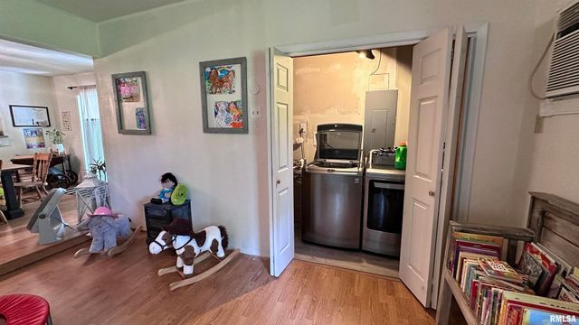 909 NORTH Road, Westfrank, IL 62896