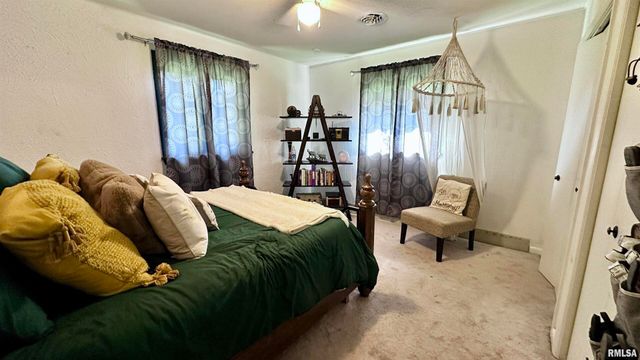 909 NORTH Road, Westfrank, IL 62896