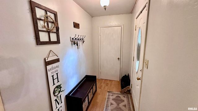 909 NORTH Road, Westfrank, IL 62896