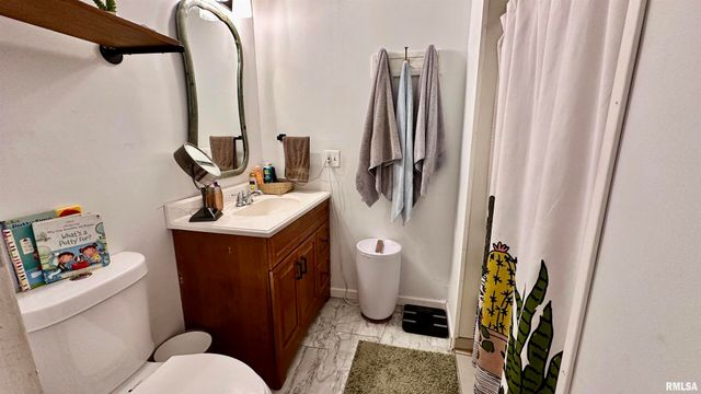 909 NORTH Road, Westfrank, IL 62896