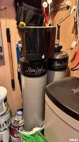 909 NORTH Road, Westfrank, IL 62896