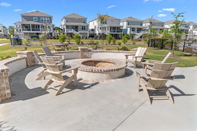 1554 N Lakeshore Drive, Mount Pleasant, SC 29466