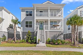 1554 N Lakeshore Drive, Mount Pleasant, SC 29466