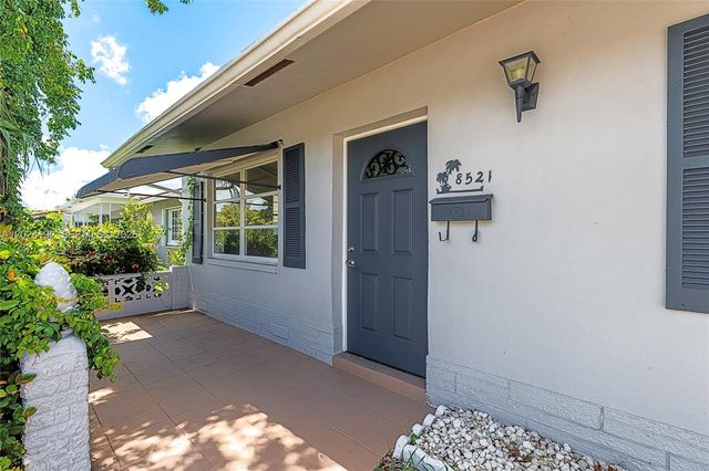 8521 NW 57th Ct, Tamarac, FL 33321