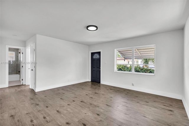 8521 NW 57th Ct, Tamarac, FL 33321