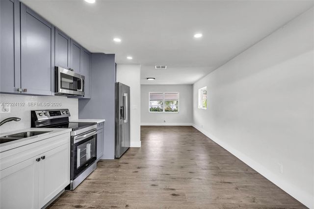 8521 NW 57th Ct, Tamarac, FL 33321