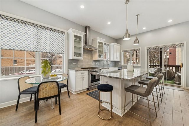 1901 W Armitage Avenue 1E, Chicago, IL 60622