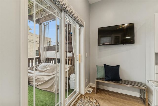 1901 W Armitage Avenue 1E, Chicago, IL 60622