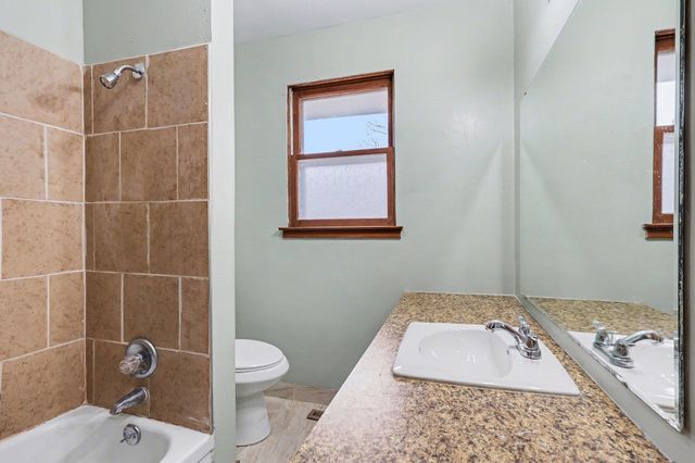 513 W Ridge Road, Bay City, MI 48708