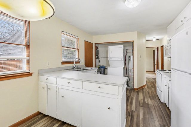 513 W Ridge Road, Bay City, MI 48708