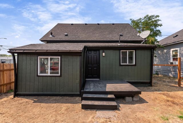 2802 N Standard St, Spokane, WA 99207