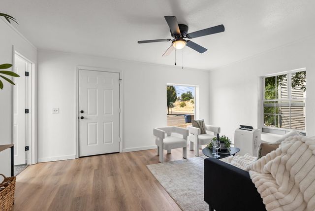 2802 N Standard St, Spokane, WA 99207