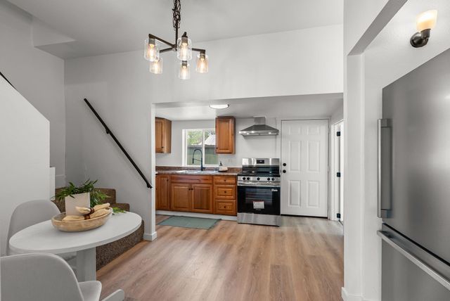 2802 N Standard St, Spokane, WA 99207