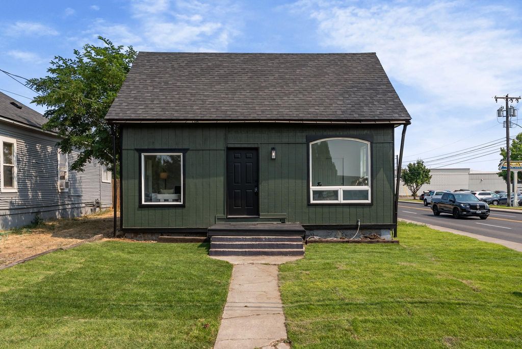 2802 N Standard St, Spokane, WA 99207 photo 1
