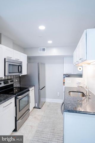 6223 STONEPATH CIR, Centreville, VA 20120