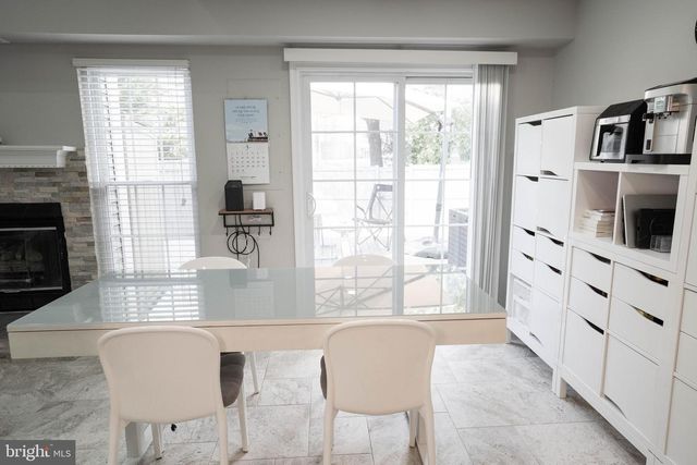 6223 STONEPATH CIR, Centreville, VA 20120