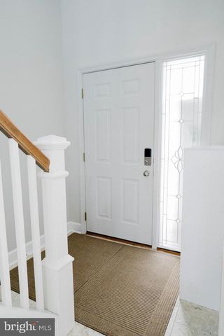 6223 STONEPATH CIR, Centreville, VA 20120