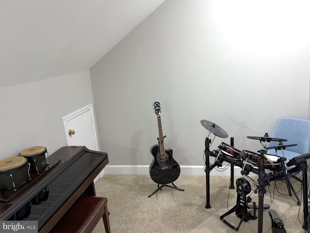 6223 STONEPATH CIR, Centreville, VA 20120