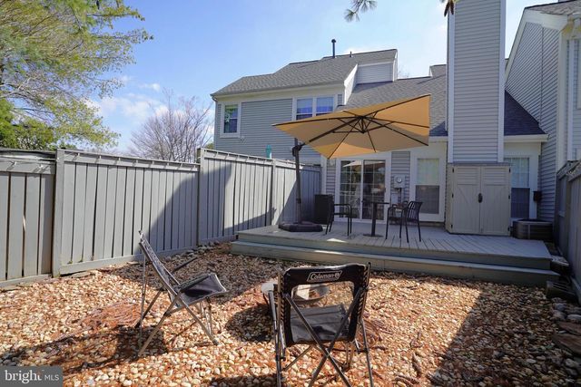 6223 STONEPATH CIR, Centreville, VA 20120