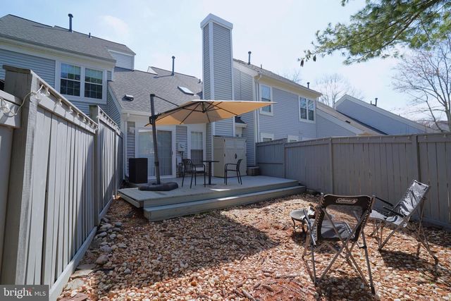 6223 STONEPATH CIR, Centreville, VA 20120