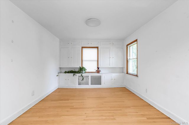 18 Hathaway Drive, Garden City, NY 11530