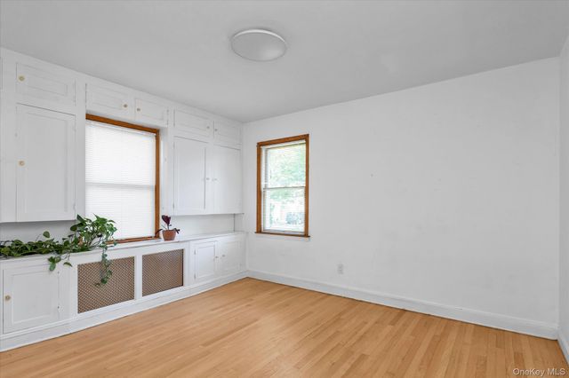 18 Hathaway Drive, Garden City, NY 11530