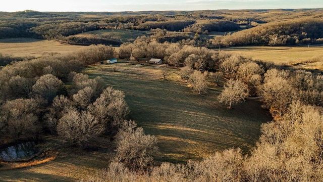 31312 95-146, Norwood, MO 65717