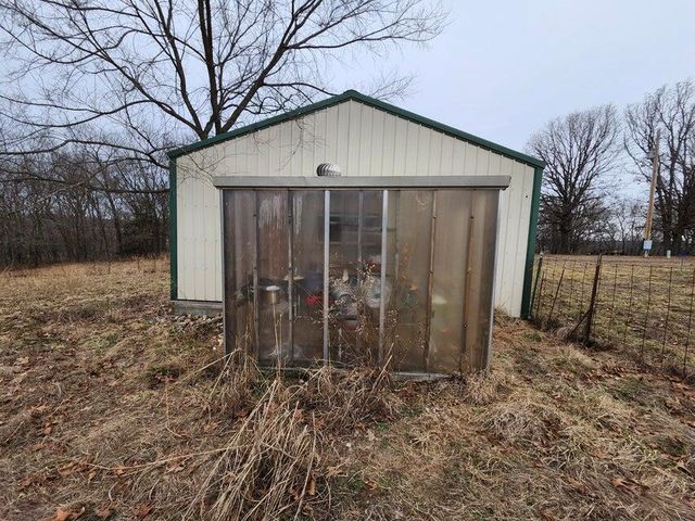 31312 95-146, Norwood, MO 65717