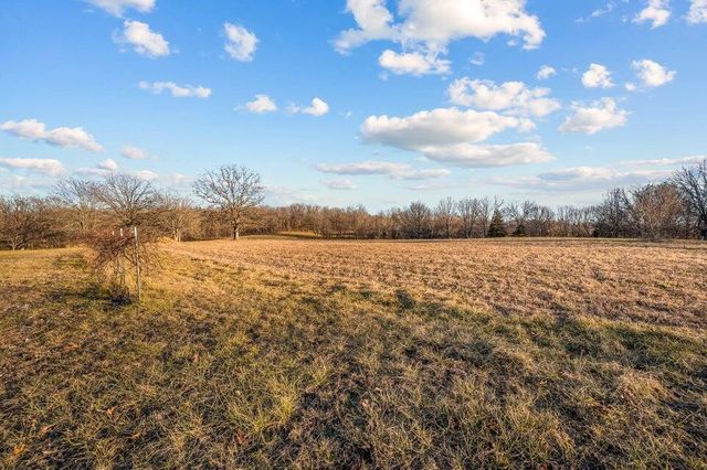 31312 95-146, Norwood, MO 65717