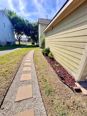 175 A MICHAELIS A, Kyle, TX 78640