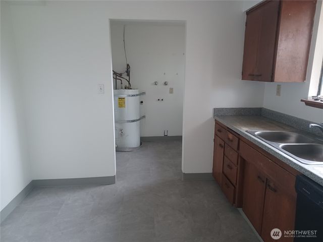 714 Union Avenue, Steilacoom, WA 98388