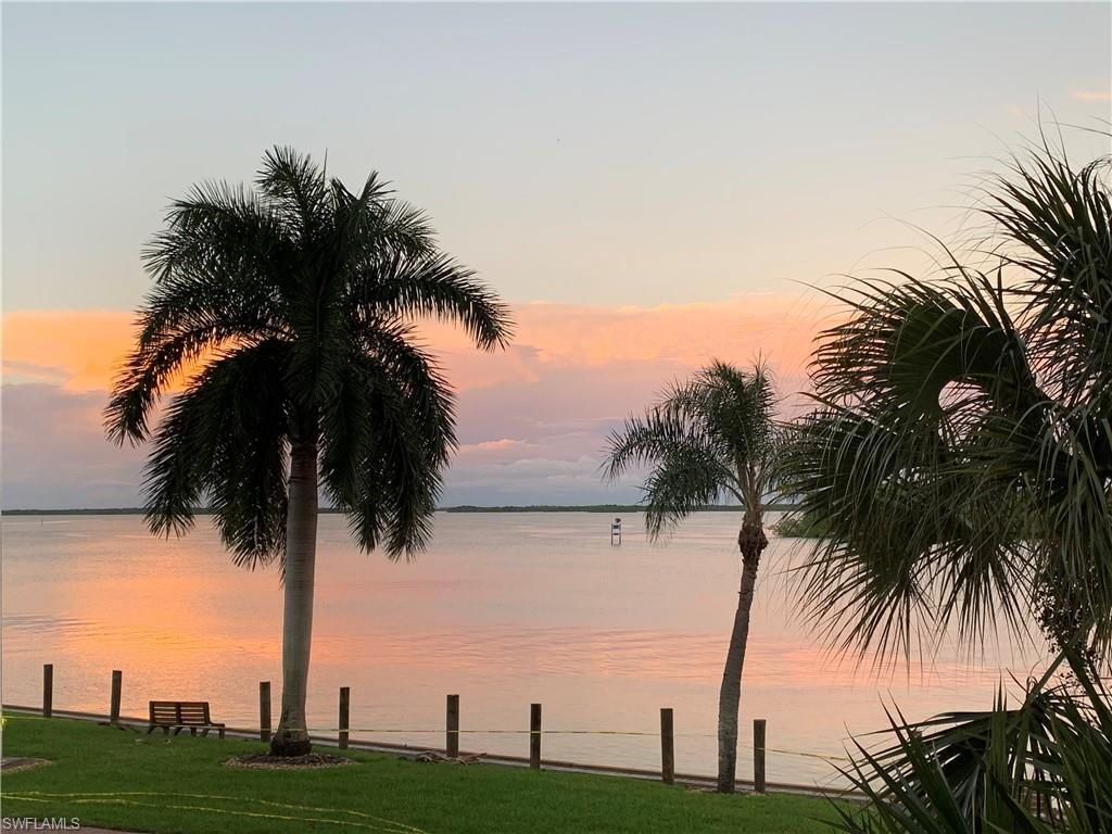 4263 Bay Beach LN 111, FORT MYERS BEACH, FL 33931 — photo 4