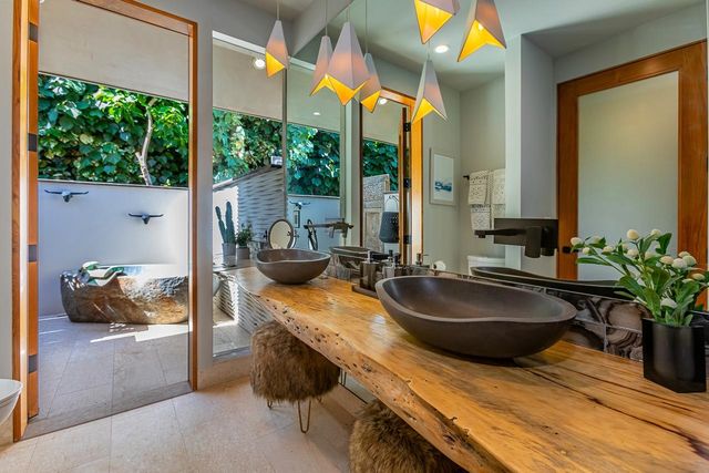 11505 Honoapiilani Hwy, Lahaina, HI 96761