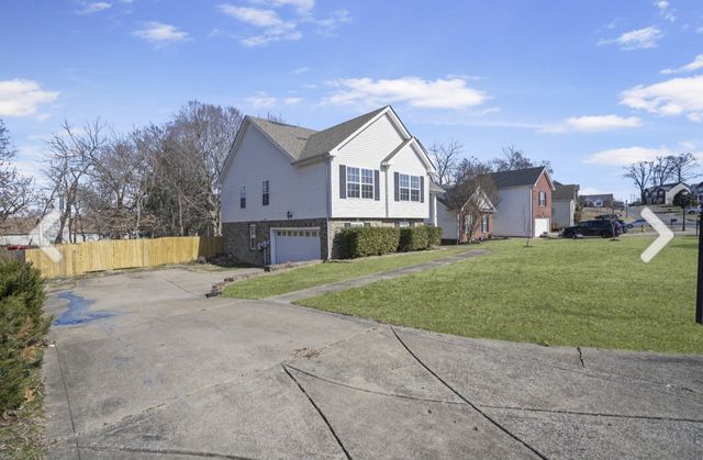 3139 Holly Pt, Clarksville, TN 37043