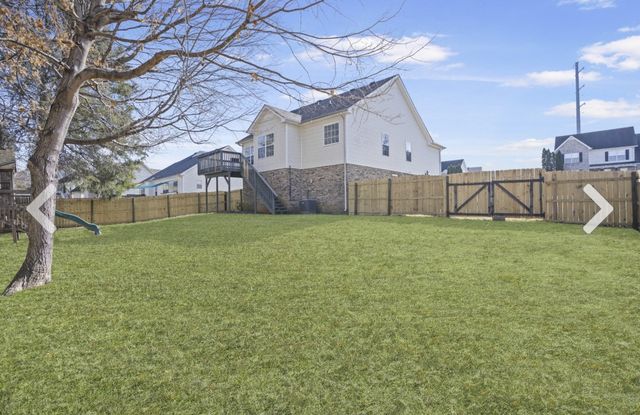 3139 Holly Pt, Clarksville, TN 37043