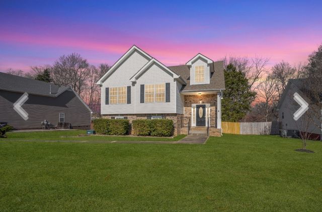 3139 Holly Pt, Clarksville, TN 37043