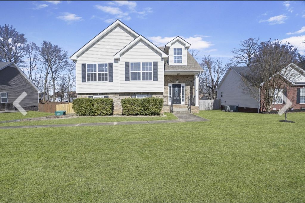 3139 Holly Pt, Clarksville, TN 37043