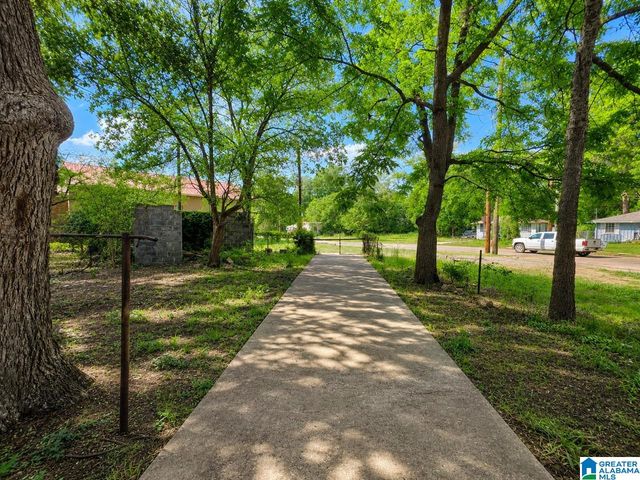 1522 DENNISON AVENUE, Birmingham, AL 35211