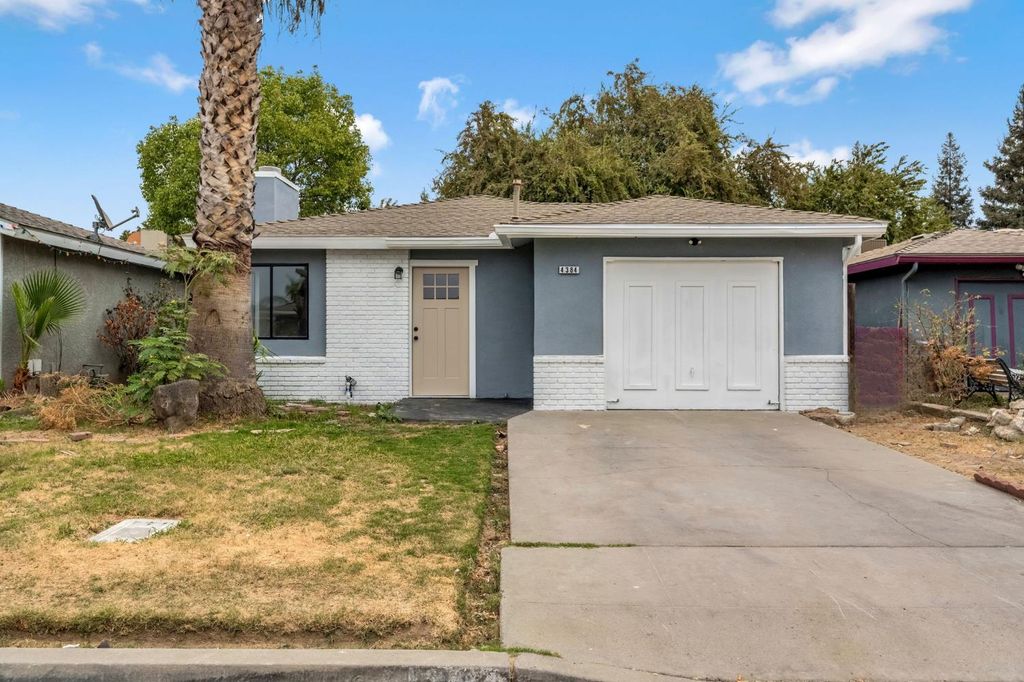Image 1 of property listing at 4384 N Brix Avenue, Fresno, CA 93722