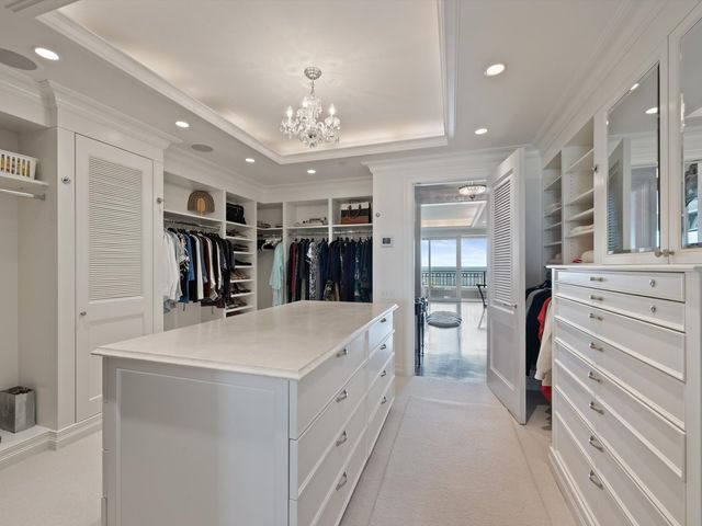 2120 N Lincoln Park West 15, Chicago, IL 60614