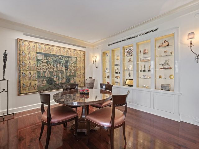 2120 N Lincoln Park West 15, Chicago, IL 60614