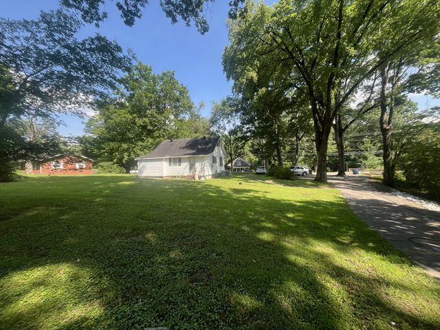 903 Highway 99, Waynesboro, TN 38485