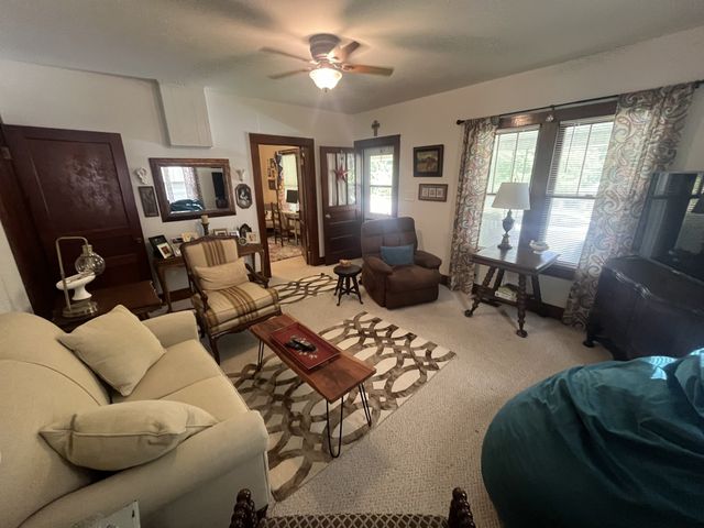 903 Highway 99, Waynesboro, TN 38485