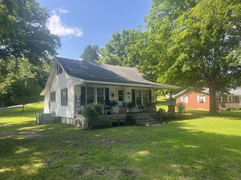 903 Highway 99, Waynesboro, TN 38485